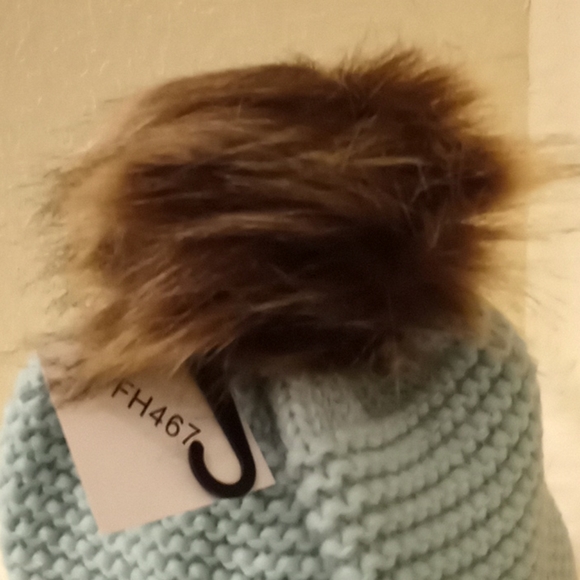 Rimmed Aqua Knitted Hat with Faux Fur Pompom… - Picture 9 of 16